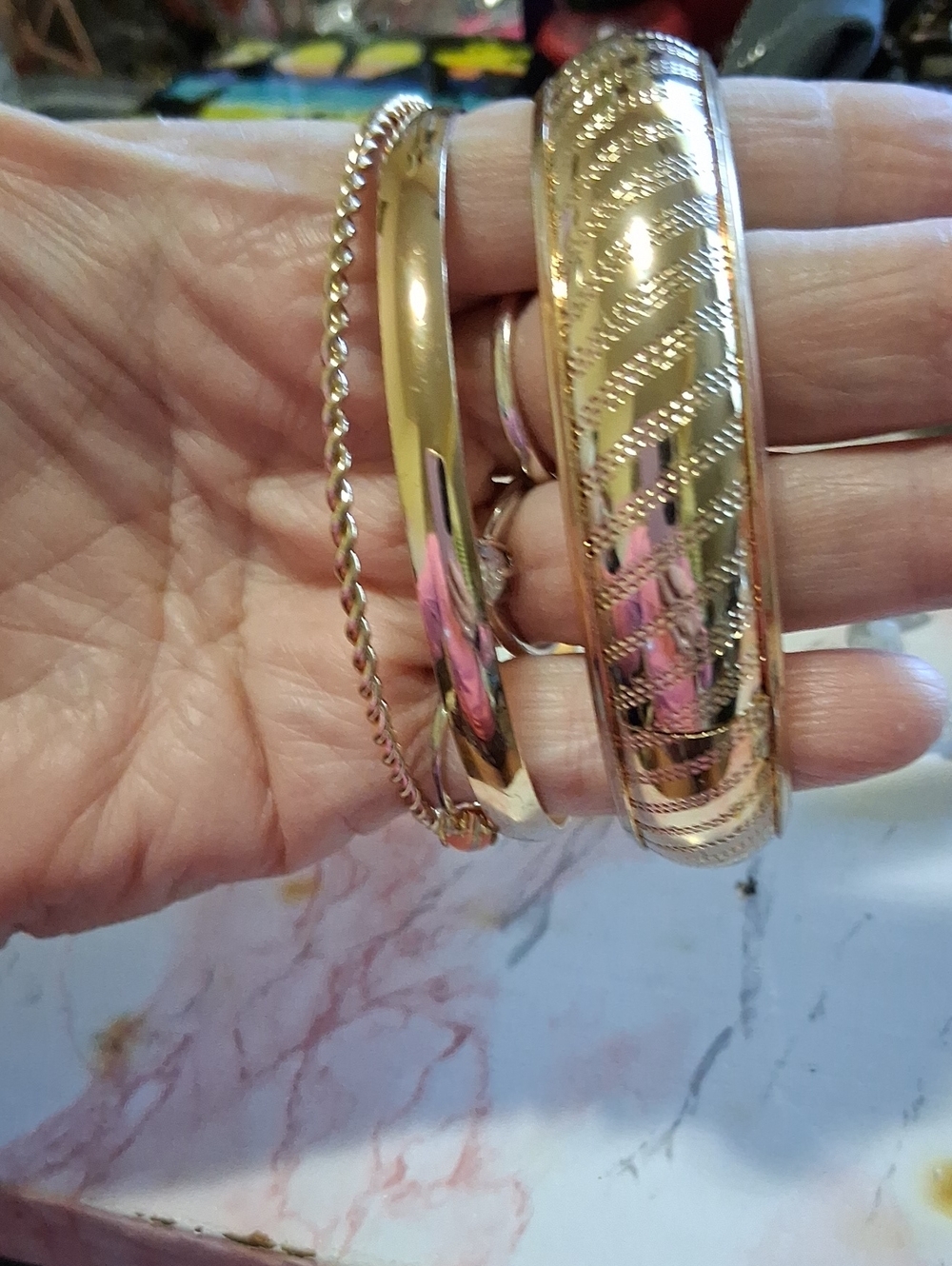 Gold Tone Women's Bangle Bracelet Set
